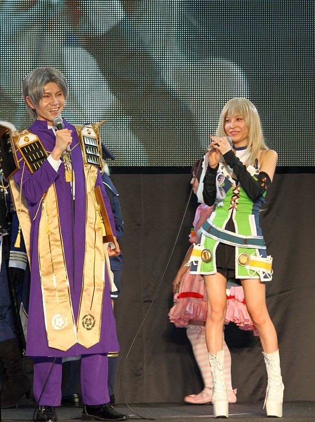 超コスプレ広場の司会者たち