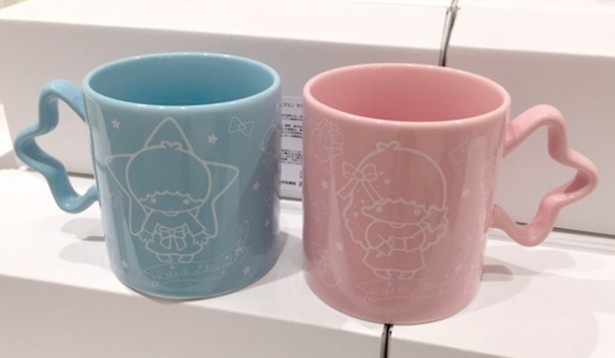 キキ＆ララカフェ マグカップセット（2000円、税抜き）は初登場のグッズ