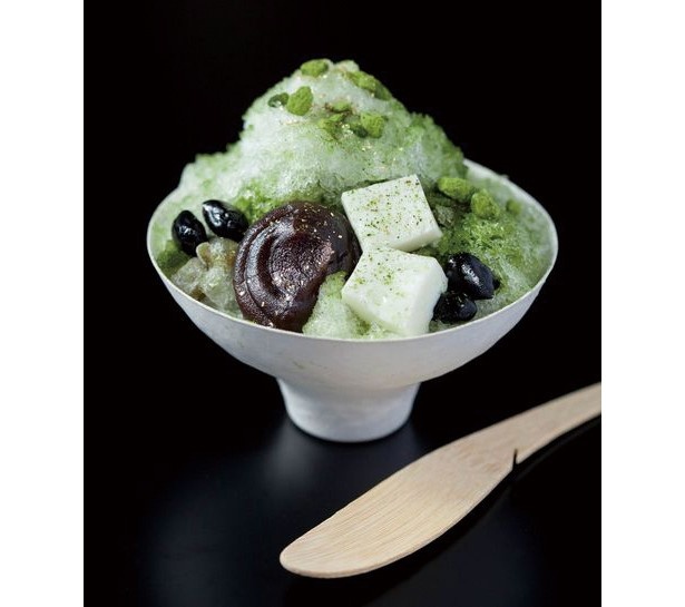 濃厚な抹茶の蜜と、練乳もちが絶妙にマッチする「抹茶みつ」(972円)