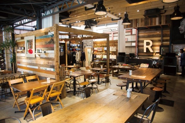 アメリカンライフスタイルを発信する、DEMODE R 三宿店