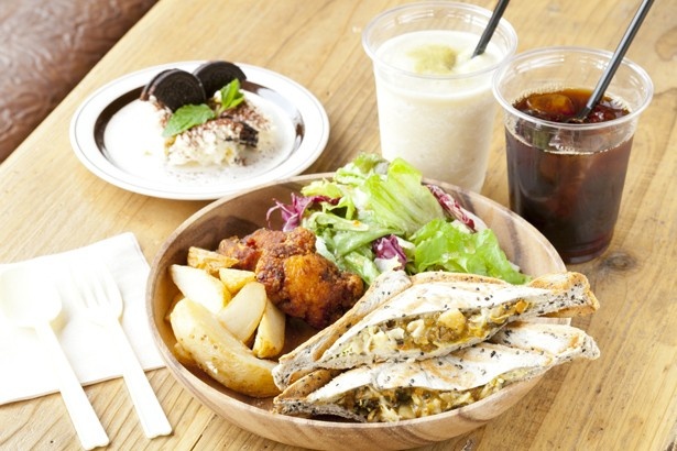 HANDS CAFEの「コンボプレート」(1000円)