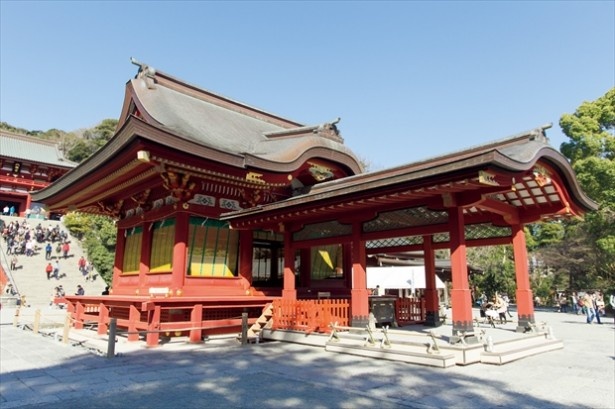 鎌倉初代将軍源頼朝ゆかりの神社として知られる鶴岡八幡宮