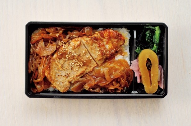 千葉のブランド豚・元気豚を使った「元気豚の佐倉味噌漬け弁当」(850円)