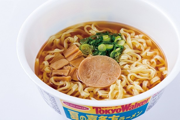 具材は王道のチャーシュー、メンマ、ネギを使用。麺＆スープと好相性