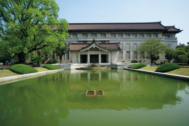和洋折衷建築の外観が目を引く、東京国立博物館の本館