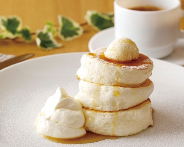 大阪でフィーバー！ふわふわ厚焼きパンケーキが福岡へ