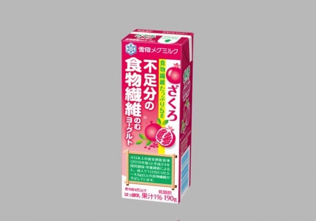【写真を見る】人気のザクロ使用！甘酸っぱい風味で継続的に飲める味わいの「ざくろ 不足分の食物繊維 のむヨーグルト」(税抜105円)
