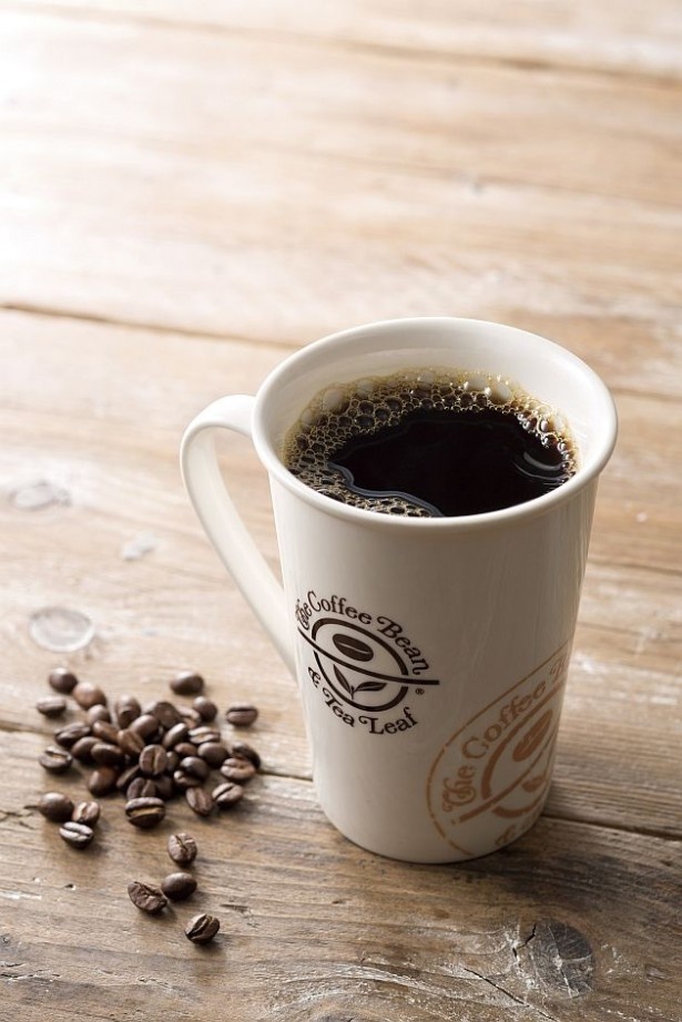 「本日のコーヒー(シングルオリジン)」(350円～)をはじめ、自慢のコーヒーメニューは約20種類を展開