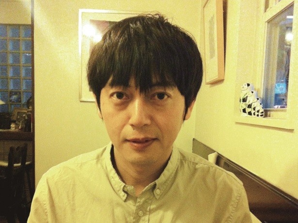 【写真を見る】久しぶりの北海道でギターの弾き語りを披露するスネオヘアーは15時45分からNostalgic Fieldに登場