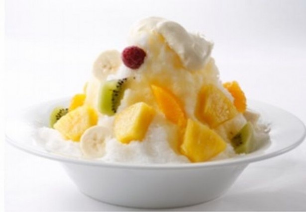 ふわふわ食感と繊細な口どけが楽しめる「氷 パインフルーツ」(699円)など「純氷かき氷」を6月9日(火)より発売