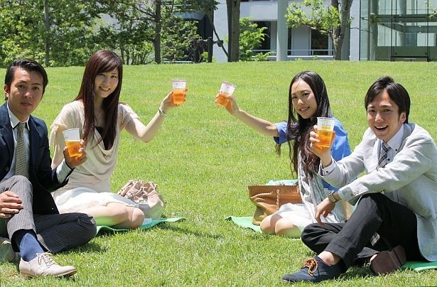 ランチで乾杯!?「昼からノンアルで一休み」がキーワード