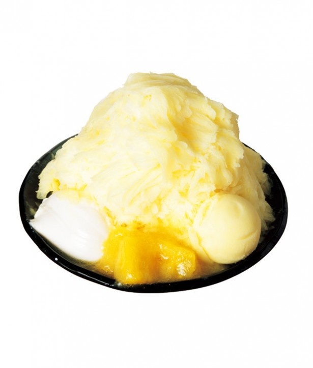 ICE  MONSTERの季節限定メニュー「パイナップルかき氷」(1500円)。パイナップルのすっきりとした酸味が引き立つ、夏にぴったりのフレーバー