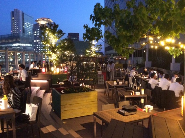 「ラテンnaビアガーデン」が大阪ステーションシティで開催中