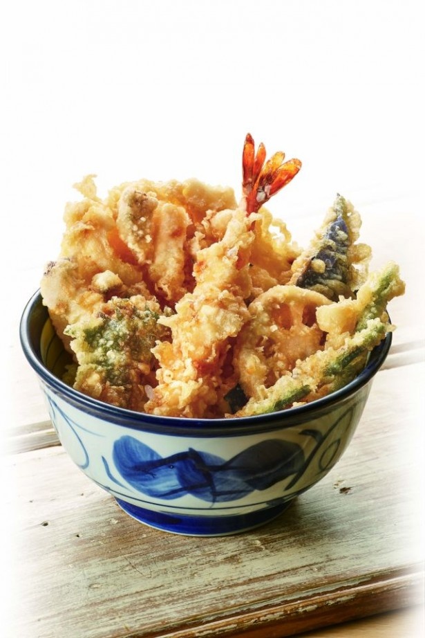 真鯛を大ぶりかき揚げで！てんや季節限定メニュー登場