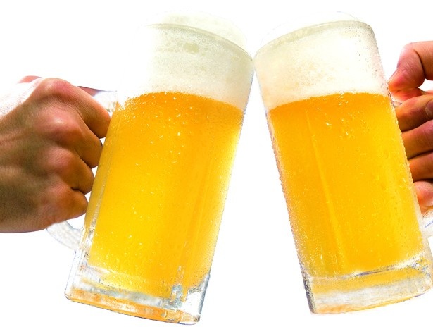 【写真を見る】生ビールは、北海道千歳工場で作られた「名水百選仕込み北海道産キリン一番搾り」を中心に「一番搾りフローズン」や「一番搾りスタウト」などを用意