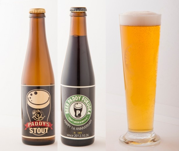 クラフトビールに特化するきっかけになったBEER PADDY FUKUOKAオリジナルビール(写真左2本・現在取り扱いなし)と、ベルギーのホワイトビール「セリス ホワイト」(同右・810円)