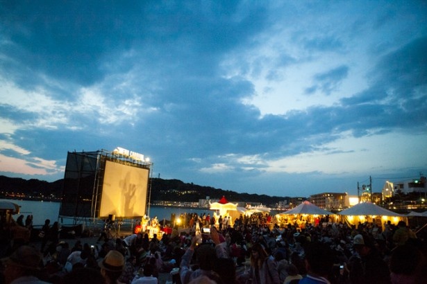 夏の白川郷で映画・食・アートが楽しめるイベント「CINEMA CARAVAN in 白川郷」(写真はイメージ)