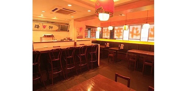 店はちょっとわかりにくい場所にあるが、店内は落ち着いた雰囲気