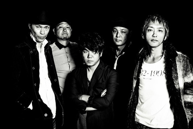 謎の新人バンド、THE BLACK COMET CLUB BAND
