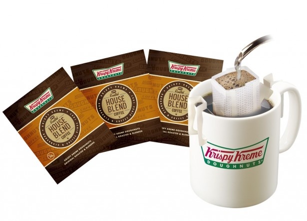 ｢ドリップバックコーヒー｣3杯セット。同ショップで販売中の｢クリスピー・クリームコーヒー ハウス ブレンド｣に使用するコーヒー豆を丁寧に挽き1杯分ずつパッケージ