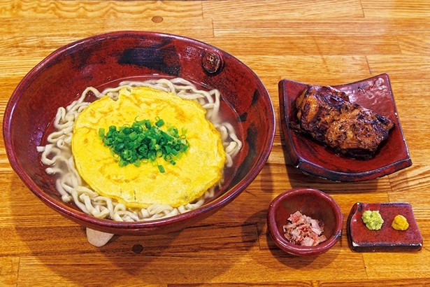 元祖あぶりソーキの味。いしぐふー 浦添大公園店の「あぶりソーキそば」(700円)