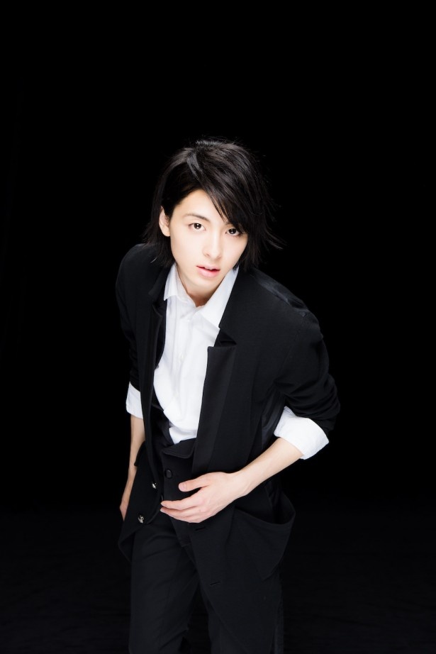 昼ドラ主演中の俳優・高杉真宙が人気作で舞台初主演