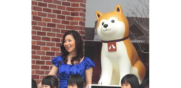 真矢さんはプライベートではロングコートチワワを飼う
