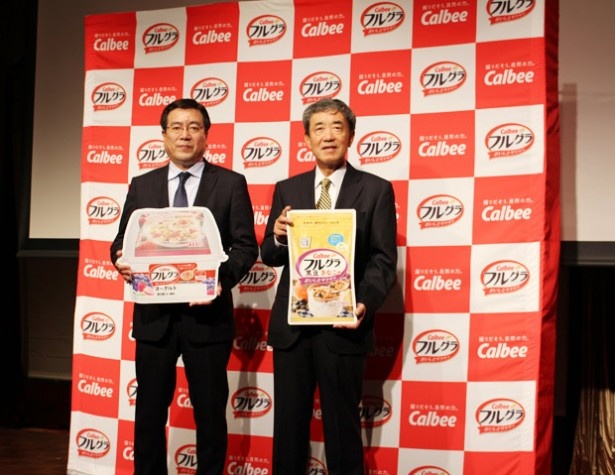 写真左から、代表取締役社長兼COOの伊藤秀二氏と、代表取締役会長兼CEOの松本晃氏