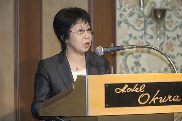 【写真を見る】帝京大学薬学部臨床分析学研究室教授の金子希代子教授は、実際のレシピ例とともに手軽にできる食事、手軽な運動による予防について紹介してくれた