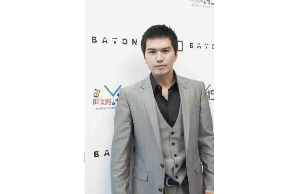 「BATON」のヒーロー・市原隼人が開国博ベイサイドエリアでトークショー