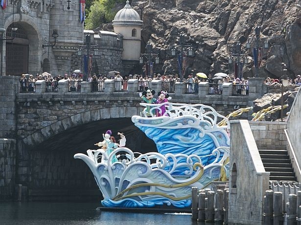 東京ディズニーシーの華やかな「七夕グリーティング」