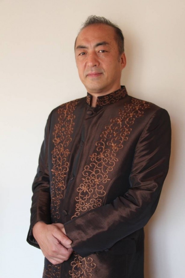 和代人平氏による「Live Painting Performance蓄光アート」は、ジョニーウォーカーの歴史から深海までを表現し、幻想的な世界を演出する。