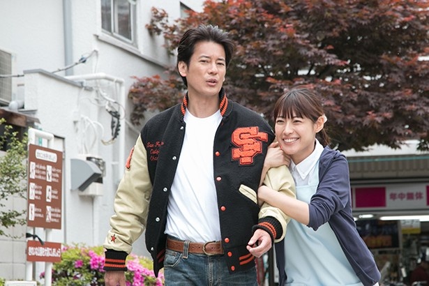 日本テレビ×Huluの共同製作ドラマ「THE LAST COP/ラストコップ」第3話が配信開始。京極(唐沢寿明)とホームヘルパーの七海(瀧本美織)との間に恋の予感?