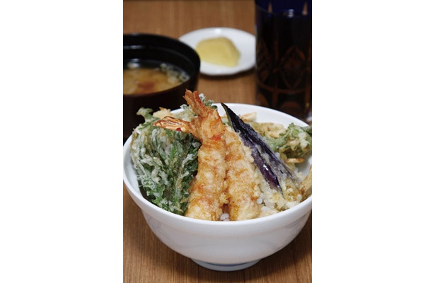 「海老天丼」（800円）【多ちのみ たけ松や】