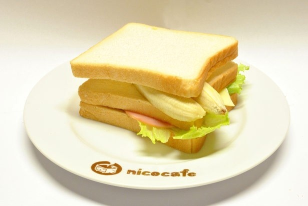 いきなりスペシャルバーガーは……という方には、「田所スペシャルバーガー Sサイズ」(800円)