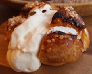 大阪土産の新定番！焦がしシュー専門店がアメ村に誕生
