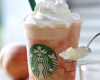スタバ夏の新商品はピーチの香りあふれるドリンク！