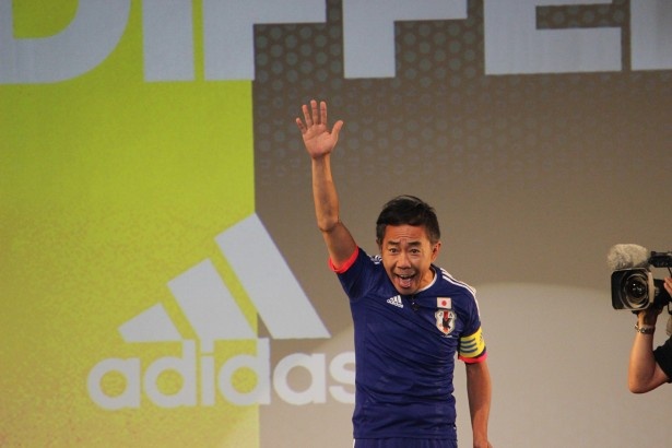 「いーれて！」と壇上から木梨さんがサプライズ登場！