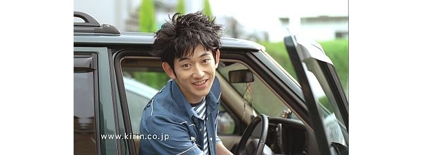 瑛太さんを起用した爽やかなテレビCMも好評　【ほかクルム伊達公子さんなど3つのCM画像】
