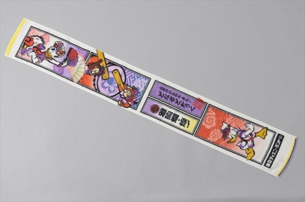 ドナルドダックがデザインされた「ロングタオル」(1000円)