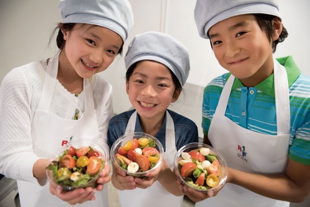 7/17（金曜）にオープンする「サラダショップ」の最新情報も！