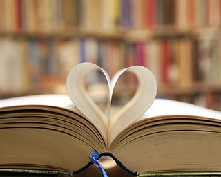 三越日本橋本店“本の森”で癒しの読書タイムを！