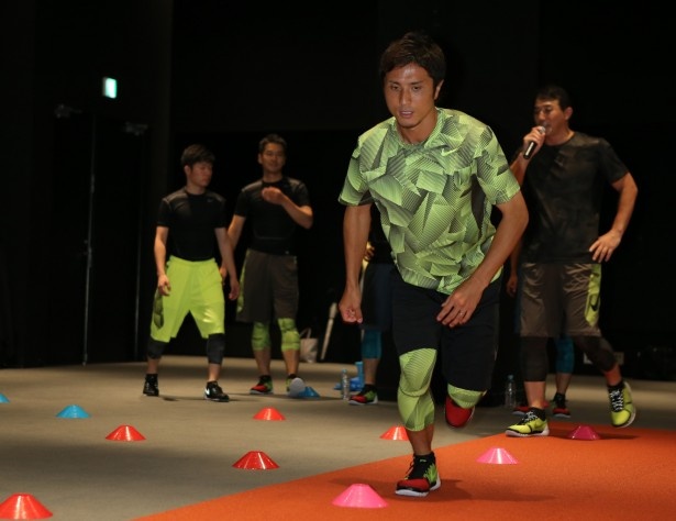 トレーニングの重要性を語る那須選手