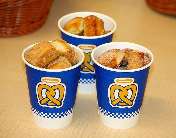「プレッツェル ナゲッツ お得な3種セット」(870円)も登場する