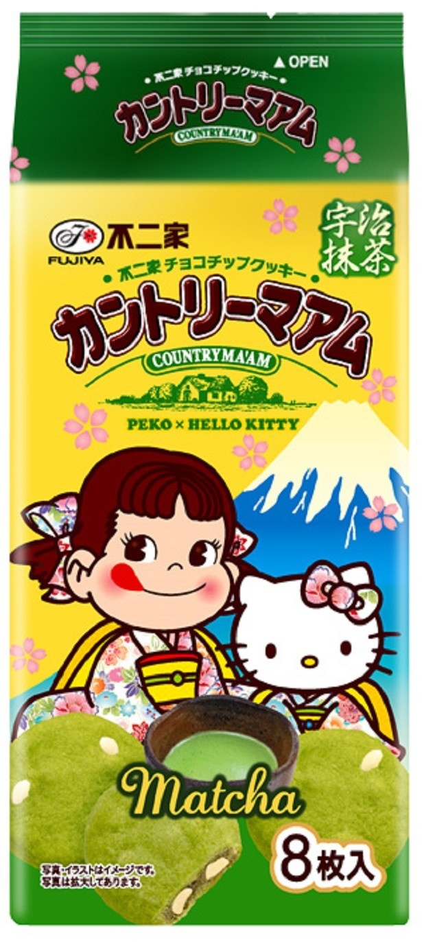 【写真を見る】｢ペコ＆ハローキティ抹茶カントリーマアム｣(216円)。個包装8枚入り。ホワイトチョコチップとほろ苦い抹茶の味がマッチ
