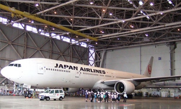 目の前で憧れの飛行機が見られる