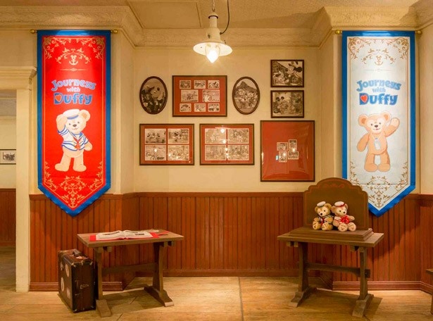 東京ディズニーシーのパーク内には、ダッフィーに“ありがとう”の気持ちを伝えるデコレーションが施されている