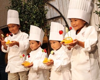 家族の夏休み体験！ホテル総料理長直々の料理教室