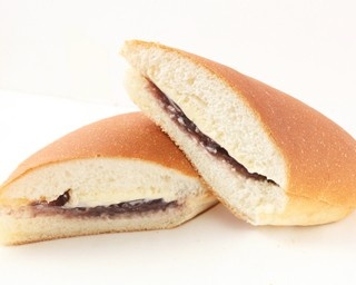 西新井にある老舗パン店の“コッペパン”コレクション