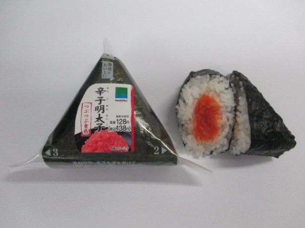 【写真を見る】メンタイコのつぶつぶ食感が増した｢手巻 辛子明太子｣(138円)。すっきりとした辛さと旨味を楽しめる